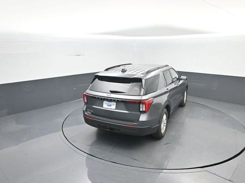 New 2026 Ford Explorer Active RWD image 30