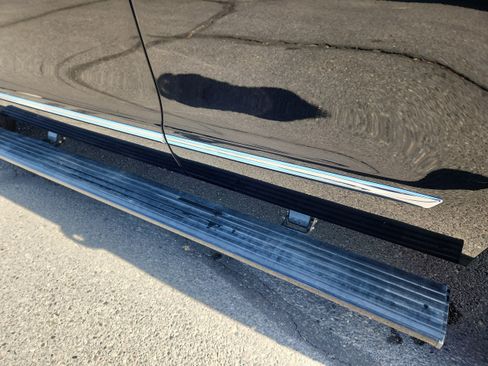 Used 2024 Lincoln Navigator Premiere AWD/4WD image 27