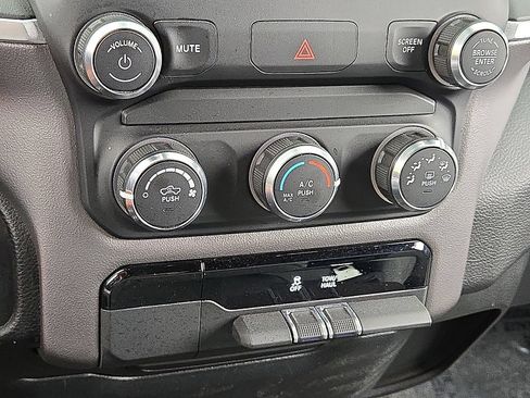 Used 2022 RAM 1500 Big Horn RWD image 27