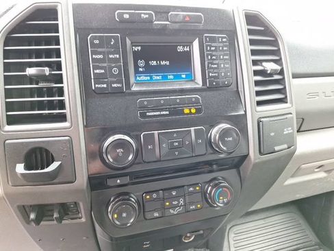 Used 2018 Ford F350 XL w/ Power Equipment Group AWD/4WD image 17