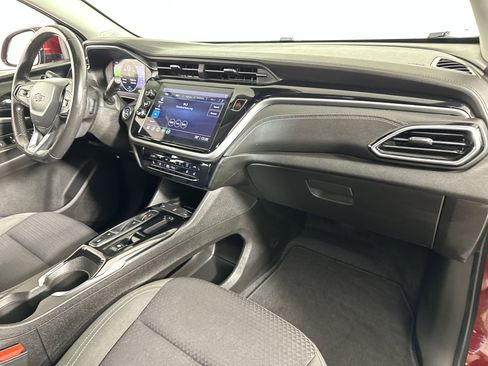 Used 2022 Chevrolet Bolt EUV LT w/ Comfort Package image 66