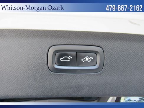 Used 2017 Volvo XC90 T6 Momentum w/ Vision Package AWD/4WD image 31