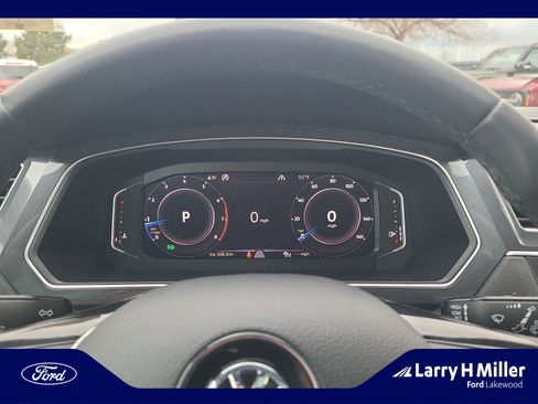 Used 2020 Volkswagen Tiguan SEL image 10