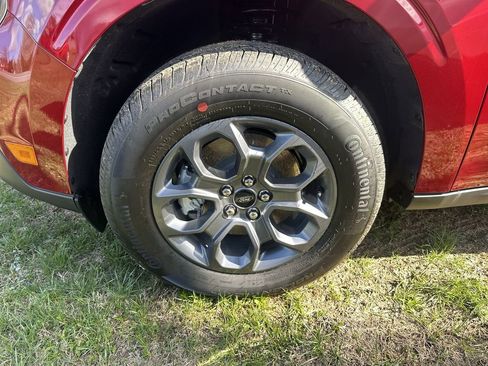 New 2026 Ford Maverick XLT image 10