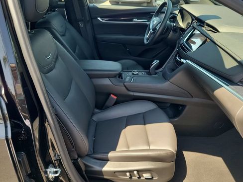 Used 2026 Cadillac XT5 Premium Luxury FWD image 28
