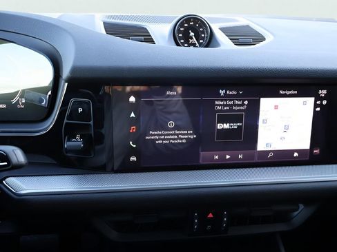 Certified 2026 Porsche Cayenne E-Hybrid Coupe AWD/4WD image 18