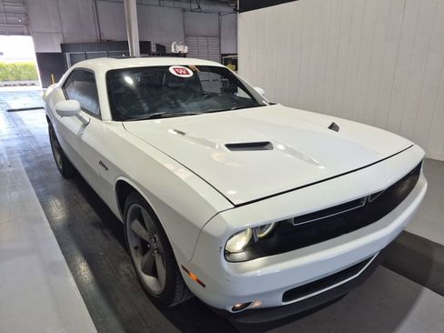 Used 2015 Dodge Challenger R/T Plus RWD image 1