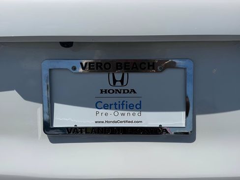 Certified 2025 Honda HR-V LX image 34