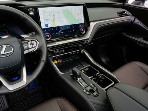 Used 2025 Lexus TX 350 AWD w/ Technology Package image 28