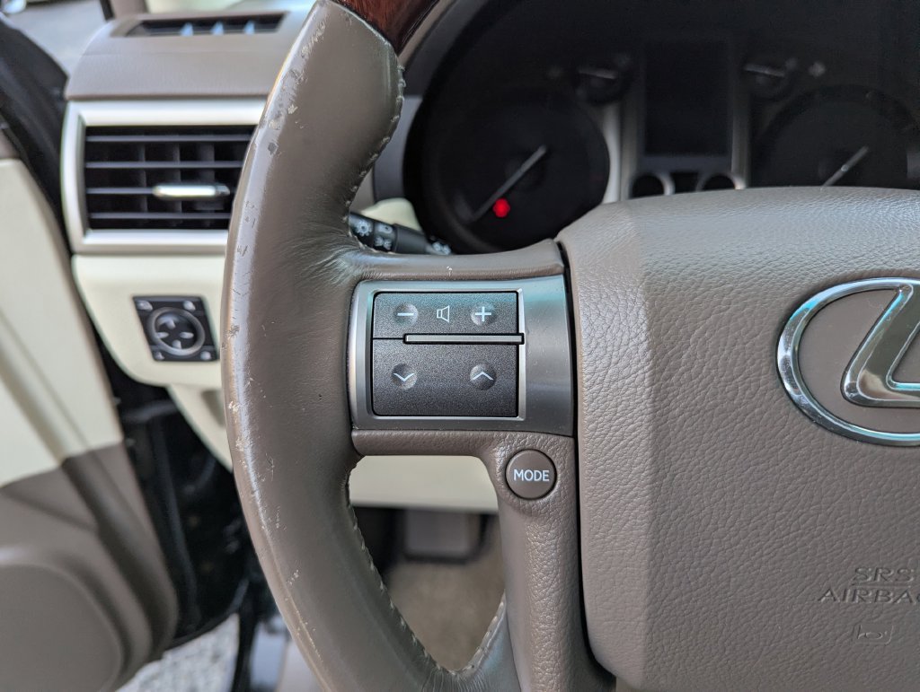 Used 2011 Lexus GX 460 AWD/4WD image 18