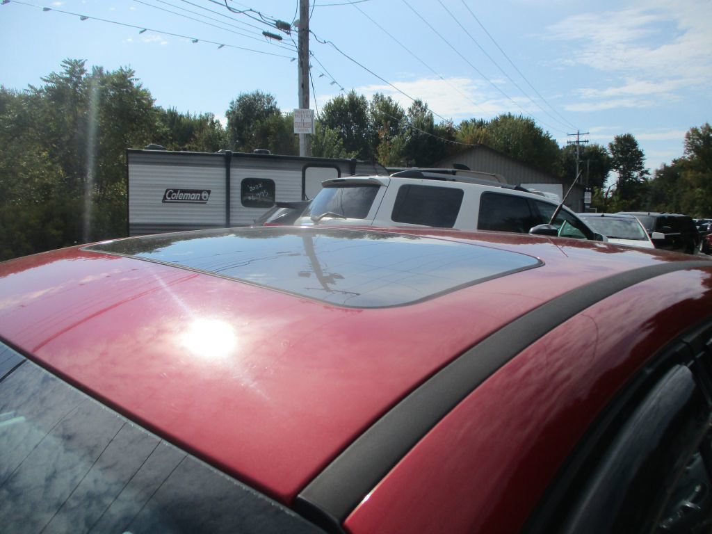 Used 2012 Ford Focus SEL FWD image 5