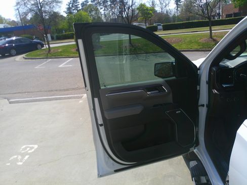 Used 2024 Chevrolet Silverado 1500 LTZ w/ Technology Package image 17