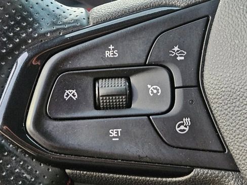 Used 2024 Chevrolet Trax RS w/ Driver Confidence Package image 18