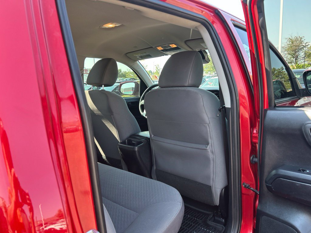 Used 2021 Toyota Tacoma SR AWD/4WD image 14