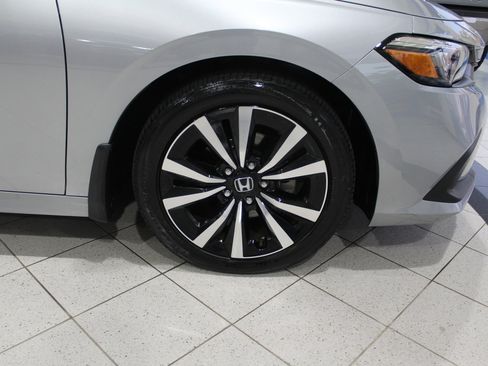 Certified 2022 Honda Civic EX image 12