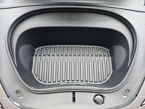 Used 2025 Tesla Model 3 Long Range image 26