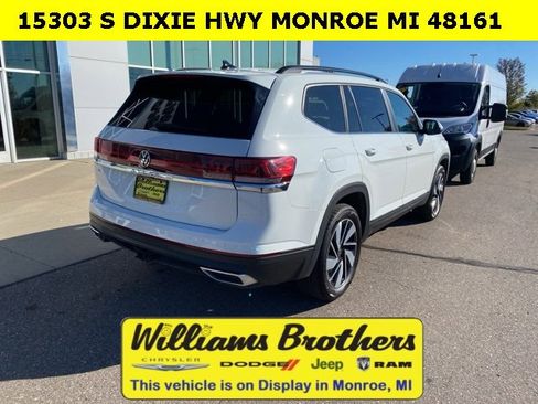Used 2024 Volkswagen Atlas SE image 5