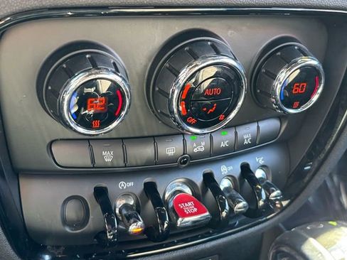 Used 2017 MINI Cooper Clubman S image 25