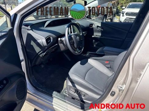 Used 2021 Toyota Prius Prime XLE FWD image 7