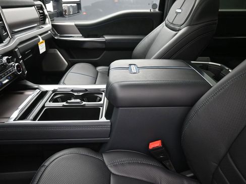 New 2026 Ford F450 Platinum image 21