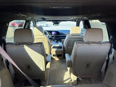 Used 2023 Cadillac Escalade ESV Premium Luxury w/ Performance Package AWD/4WD image 15