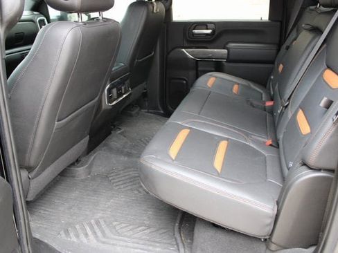 Used 2022 GMC Sierra 2500 AT4 w/ AT4 Preferred Package image 6