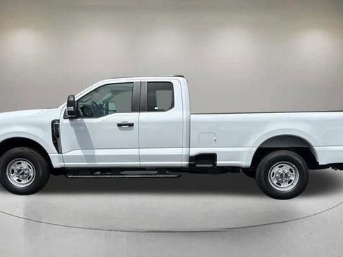 New 2026 Ford F250 XL w/ XL Chrome Package RWD image 3