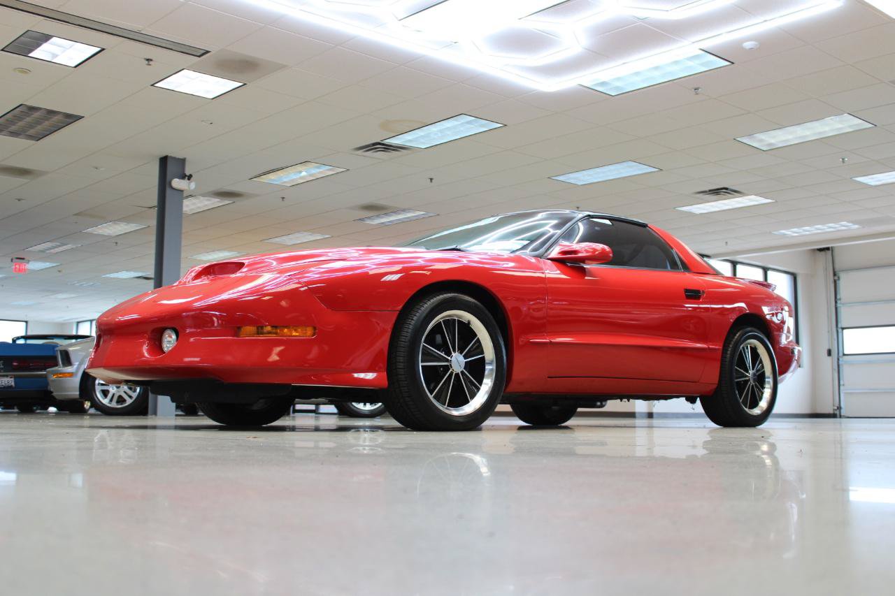 Used 1994 Pontiac Firebird Formula RWD image 8