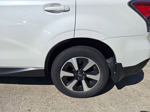 Used 2017 Subaru Forester 2.5i Limited image 24