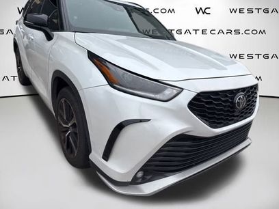 Used 2022 Toyota Highlander XSE