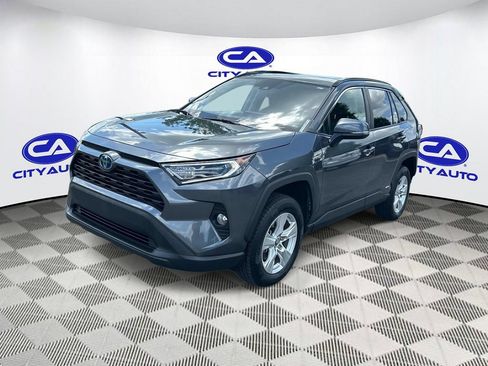 Used 2020 Toyota RAV4 XLE w/ Convenience Package AWD/4WD image 8