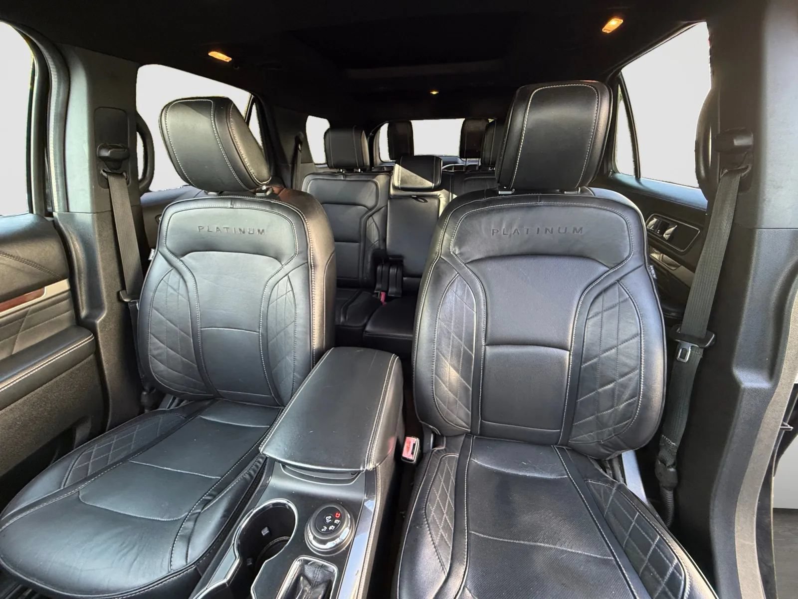 Used 2018 Ford Explorer Platinum AWD/4WD image 13