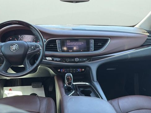 Used 2020 Buick Enclave Avenir w/ Avenir Technology Package FWD image 17