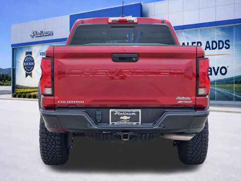 Certified 2024 Chevrolet Colorado ZR2 w/ Technology Package AWD/4WD image 8