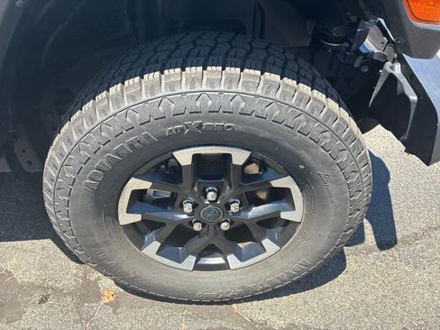 Used 2024 Jeep Wrangler Unlimited Rubicon 4xe AWD/4WD image 9