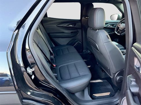 Used 2023 Chevrolet TrailBlazer RS w/ Sun and Liftgate Package image 26