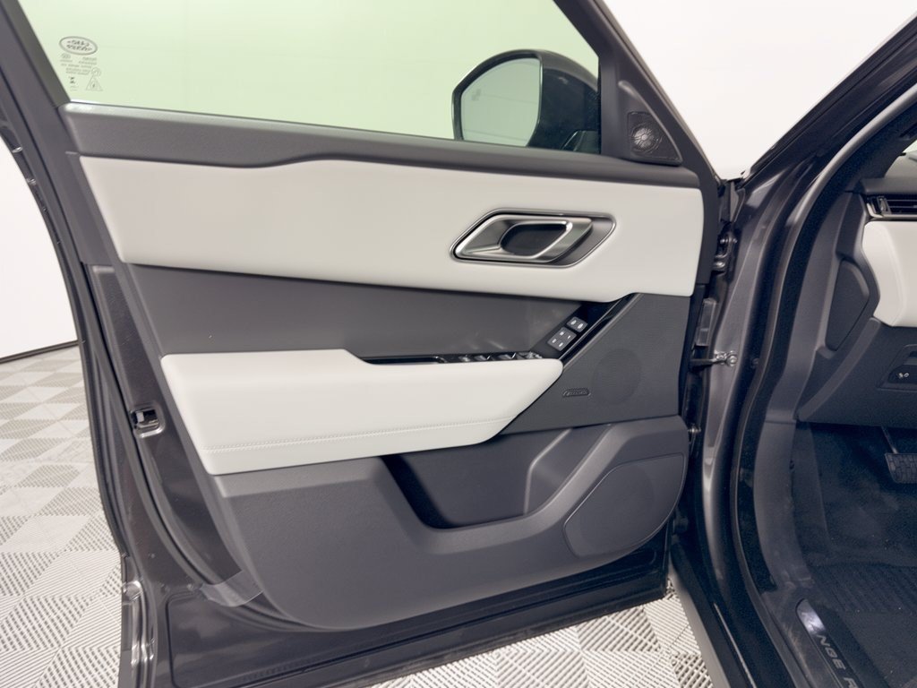 New 2026 Land Rover Range Rover Velar S AWD/4WD image 14