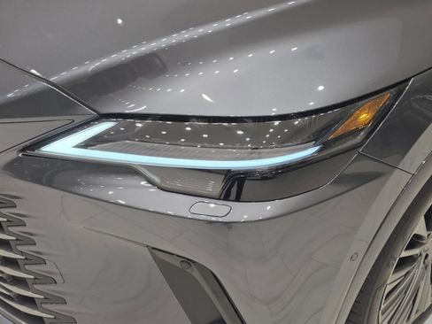 New 2026 Lexus RX 450h AWD image 10