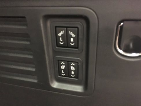 Used 2024 Chevrolet Traverse RS w/ LPO, Floor Liner Package image 15