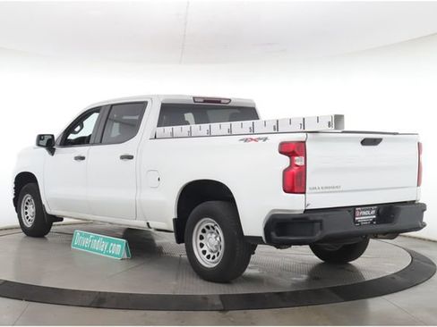 Used 2021 Chevrolet Silverado 1500 W/T w/ WT Convenience Package AWD/4WD image 8