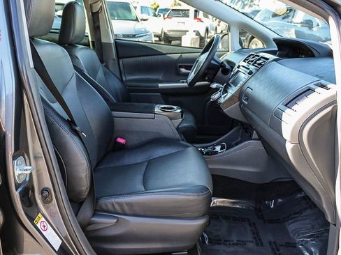 Used 2012 Toyota Prius V Five image 16