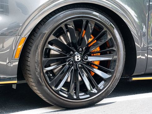 Used 2023 Bentley Bentayga Speed AWD/4WD image 22