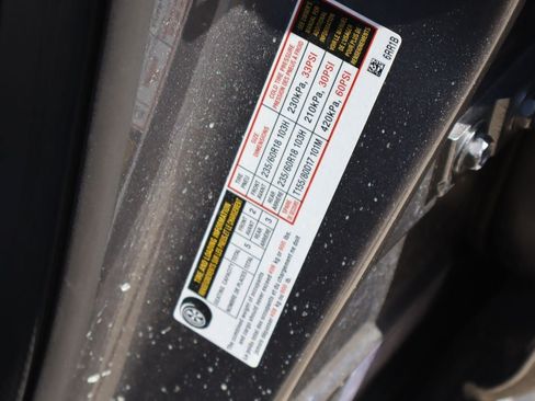Used 2024 Nissan Rogue SV FWD image 29