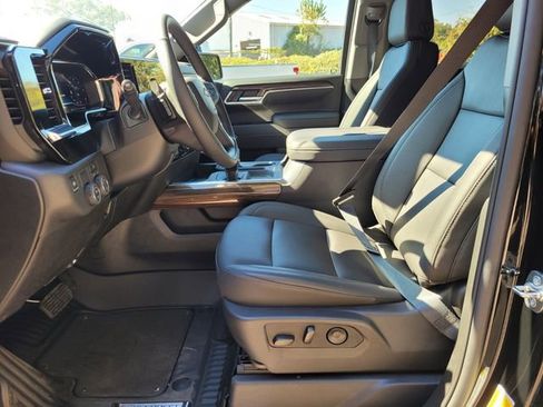 New 2025 Chevrolet Silverado 1500 LT w/ Leather Package RWD image 14