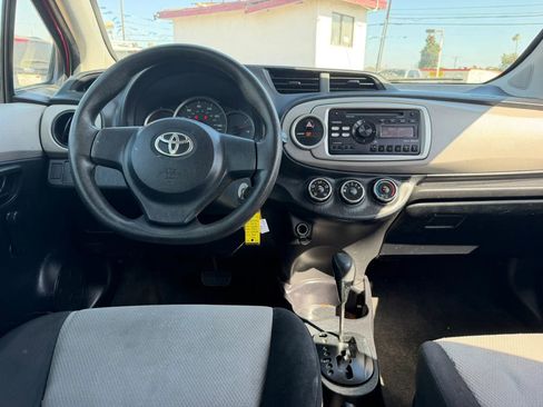 Used 2013 Toyota Yaris L FWD image 18