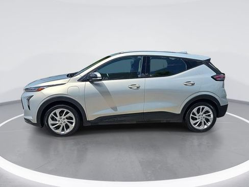 Used 2023 Chevrolet Bolt EUV LT w/ Driver Confidence Package FWD image 2