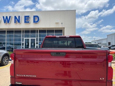 Used 2021 Chevrolet Silverado 1500 LT Trail Boss w/ Convenience Package II AWD/4WD image 12