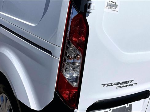 Used 2022 Ford Transit Connect XL image 21