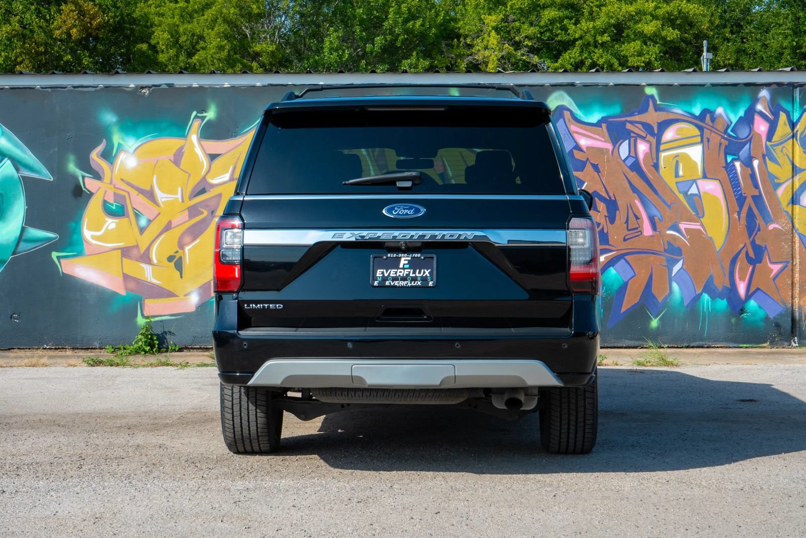 Used 2018 Ford Expedition Limited w/ Equipment Group 301A RWD image 9