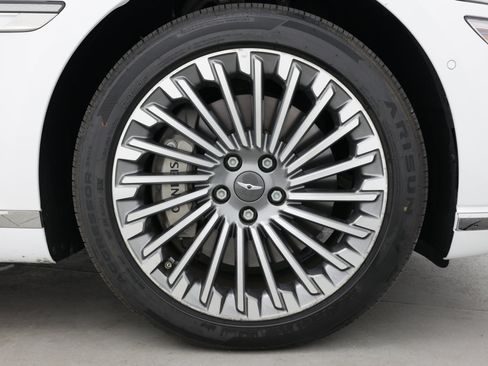 Used 2023 Genesis Electrified G80 AWD/4WD image 10